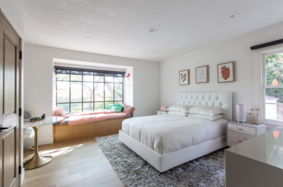 Honeysuckle House - Image 41