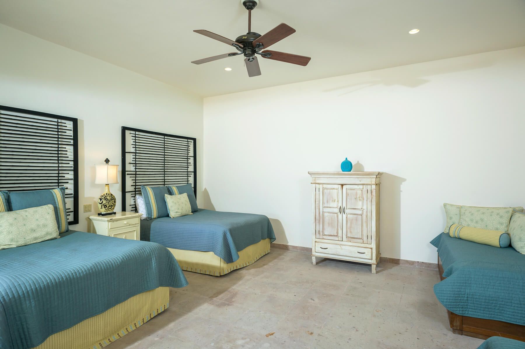 Mariposa Place - Image 10