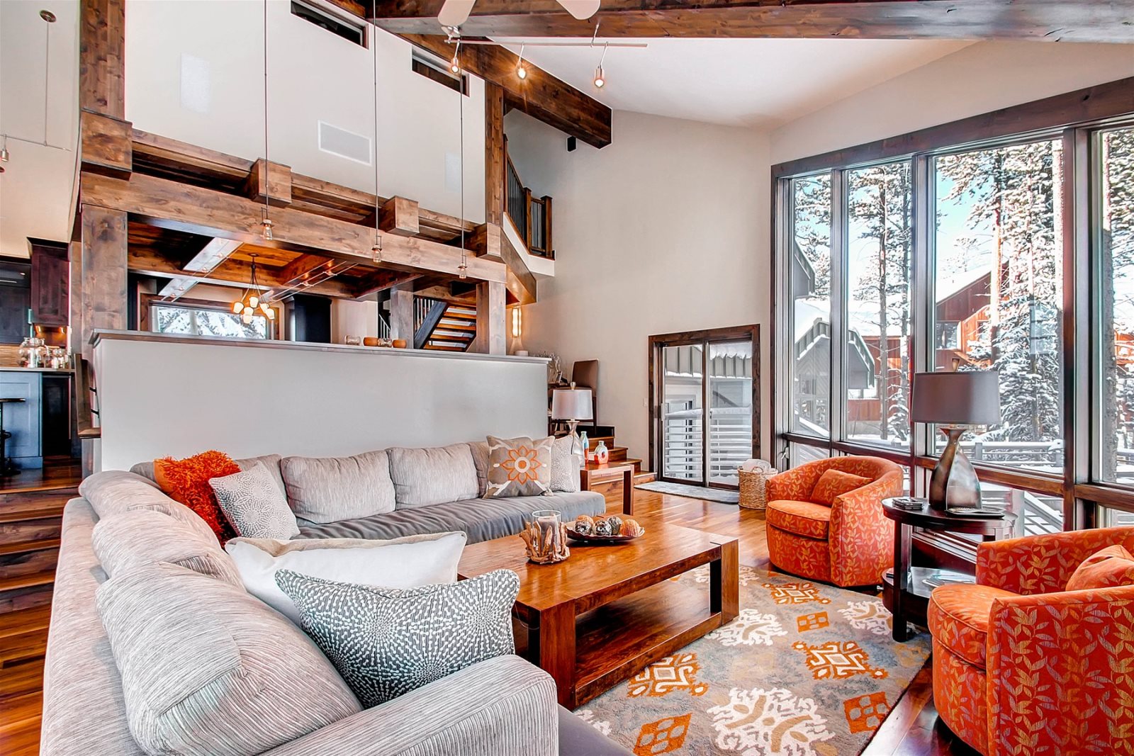 Amber Manor - Image 9