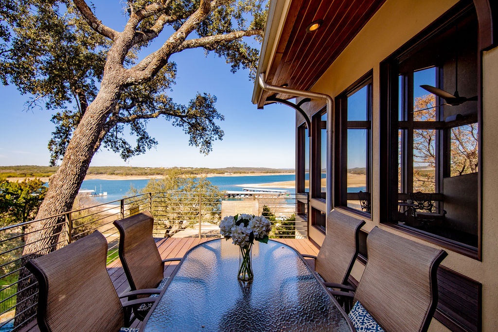 Lakeshore Place - Image 36