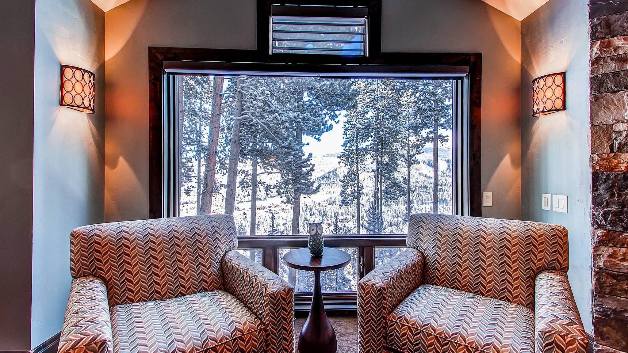 Amber Manor - Image 12