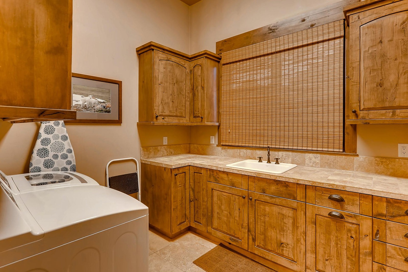 Beeler Manor - Image 43