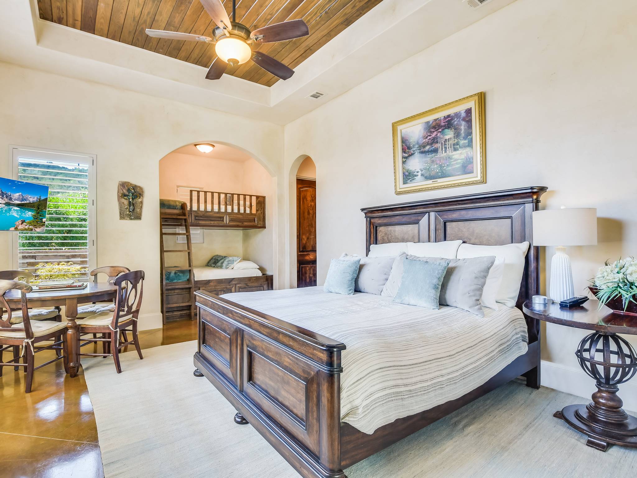 Patterson Manor - Image 29