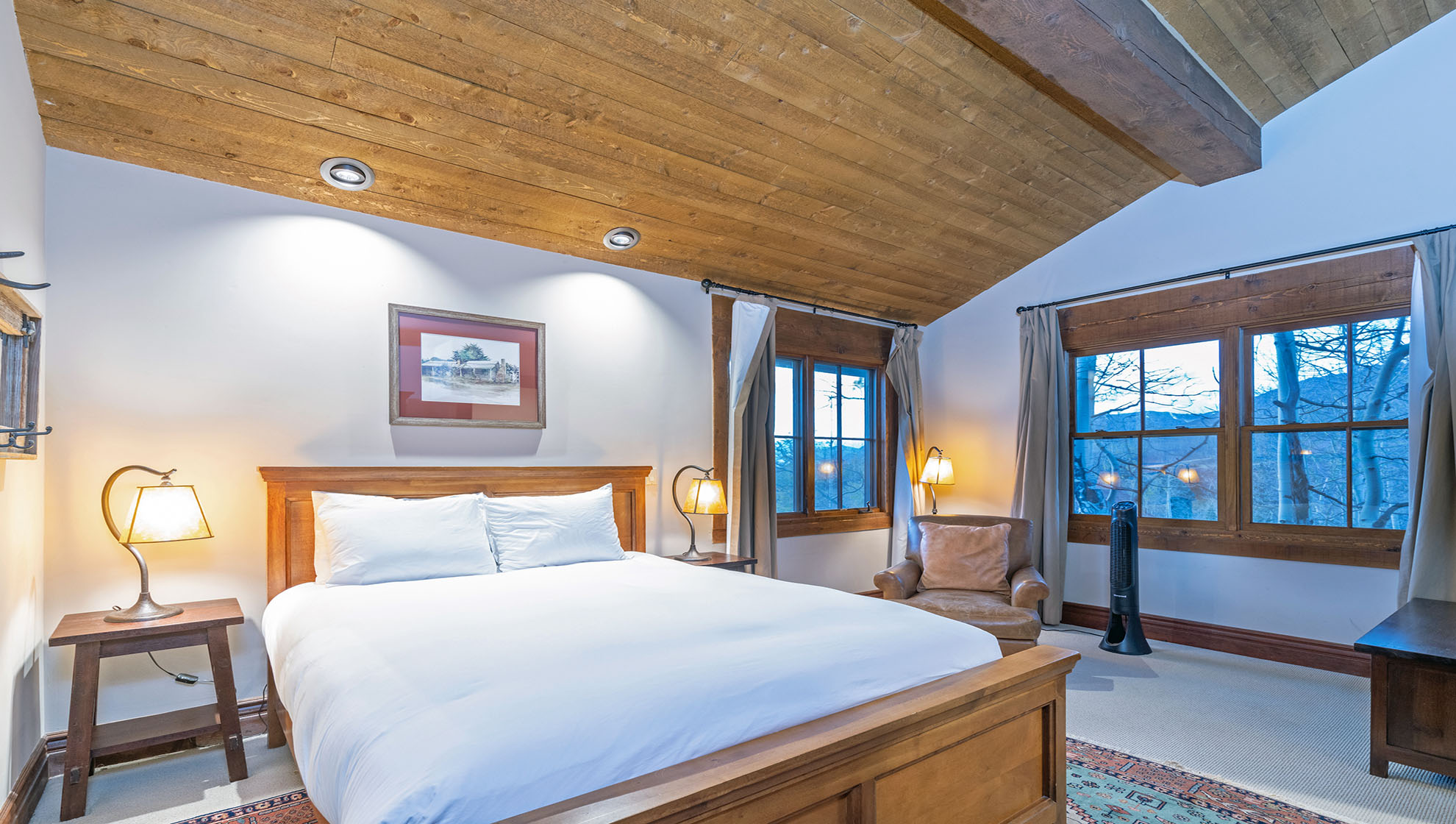 Peaks Manor - Image 34