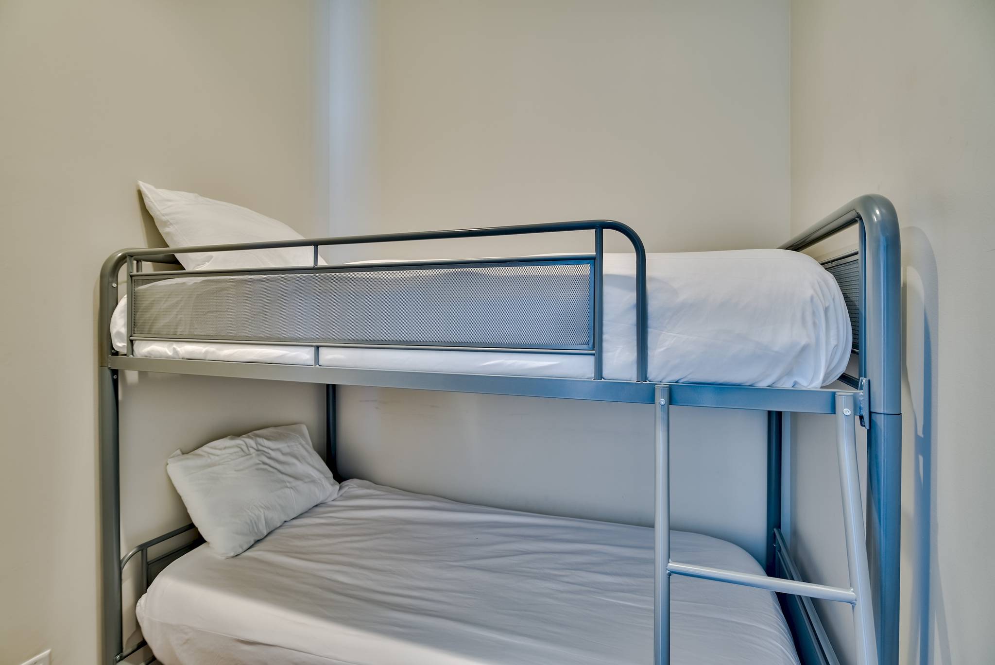 Seastar Manor - Image 35