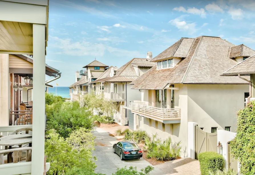 Water House - Image 37