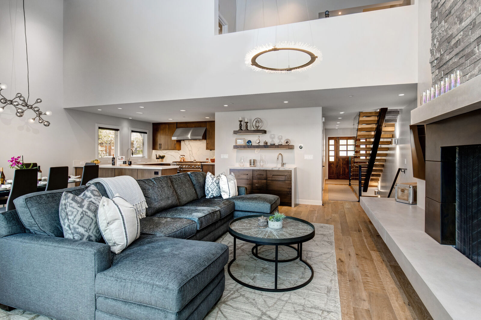 Belle House - Image 12