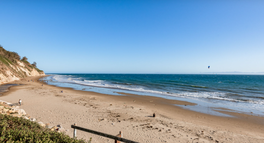 Hendry's Home - Image 26