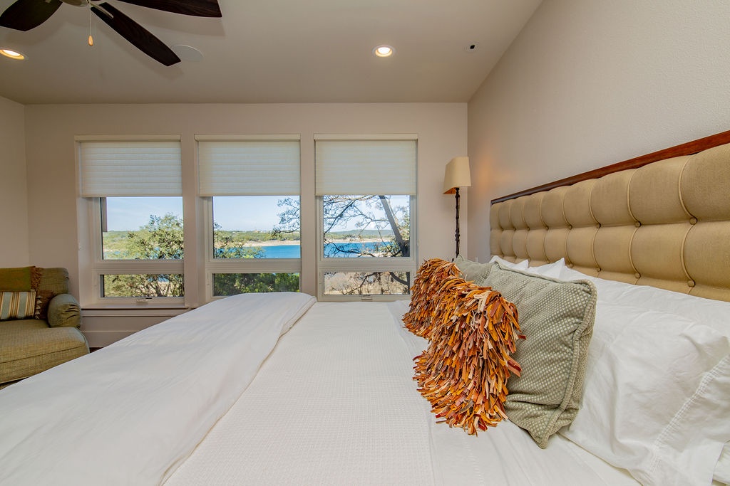 Lakeshore Place - Image 16