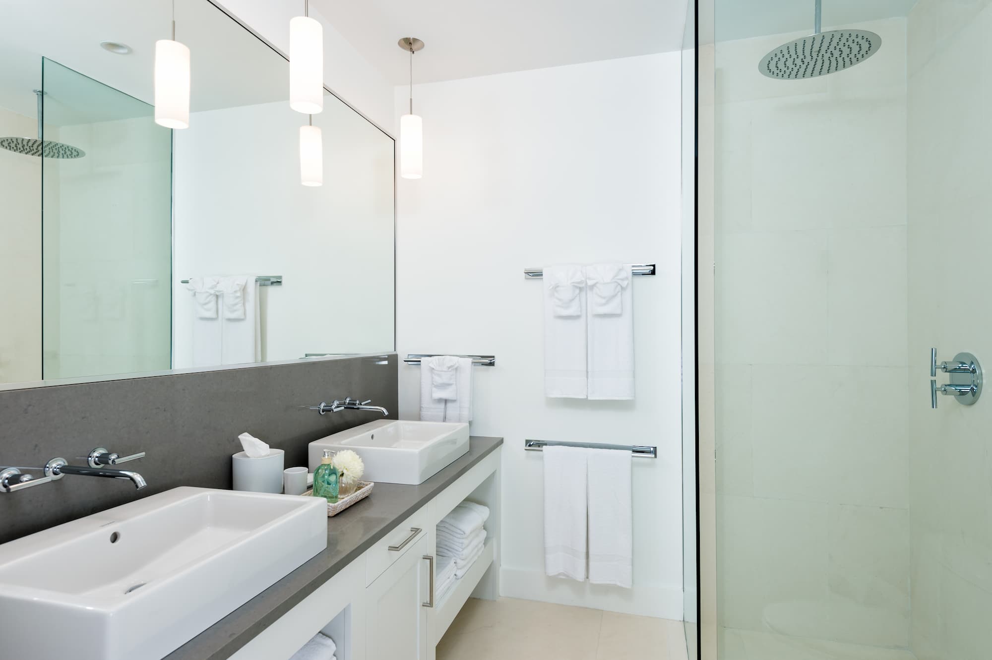 Ocean Waves Place - Image 18