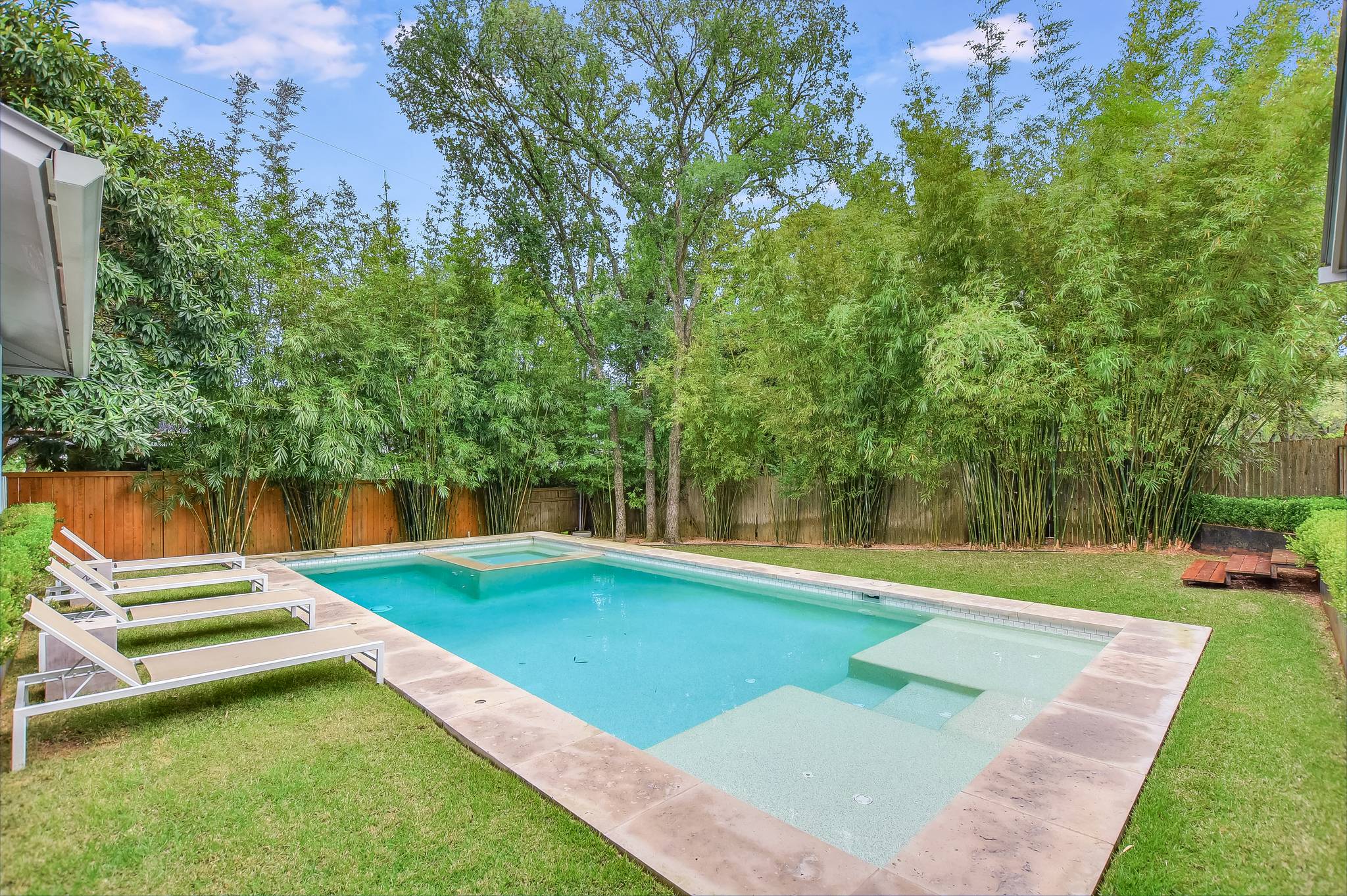 Mills Home - Image 40