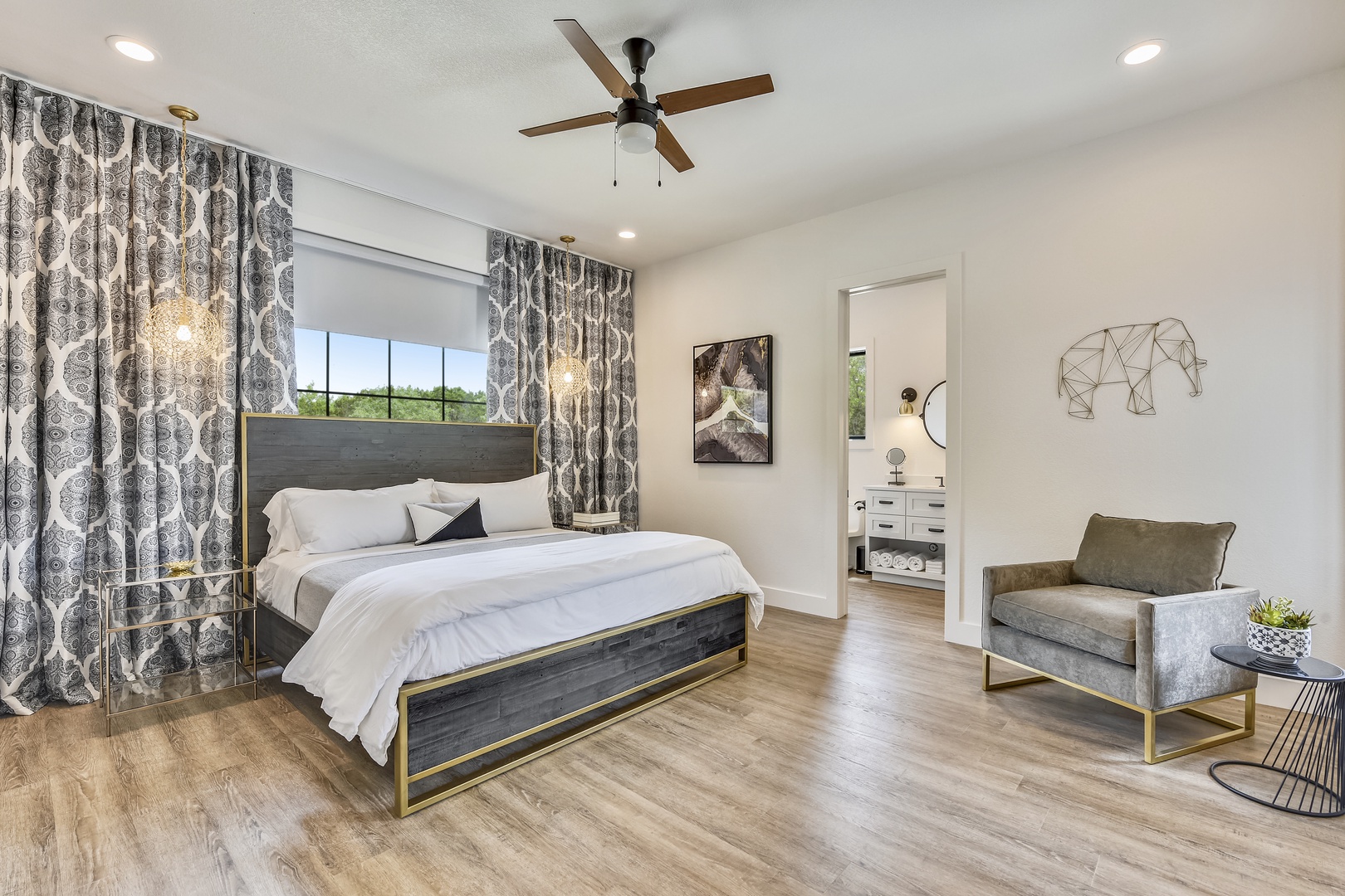 Sundown Manor - Image 53