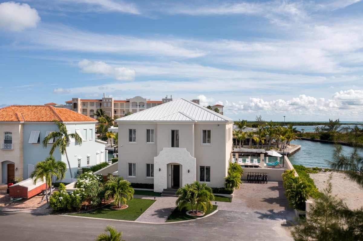 Kira Isle Home - Image 38