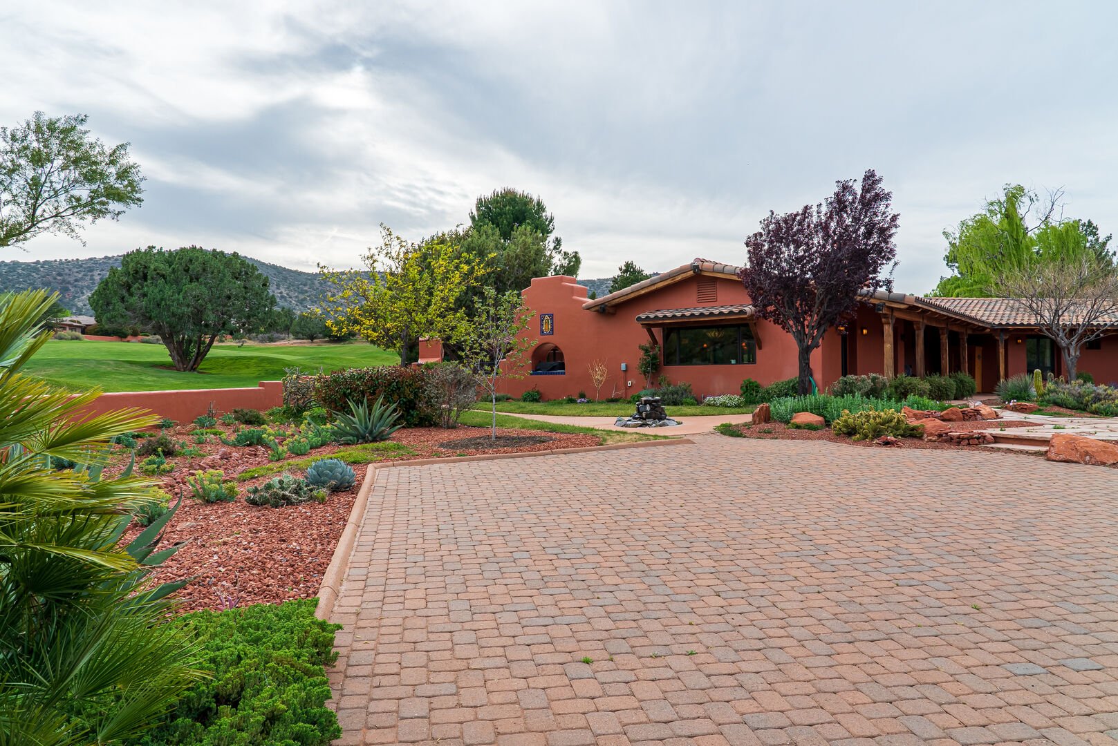 Hotsko House - Image 45