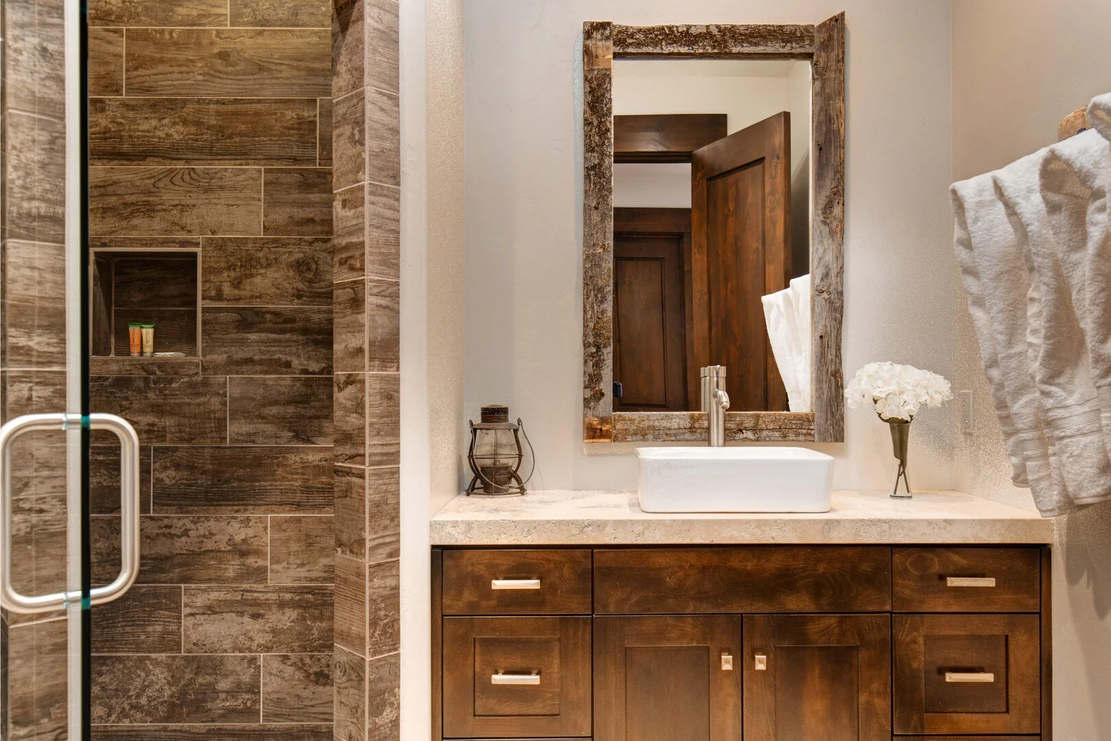 Empire Manor - Image 31