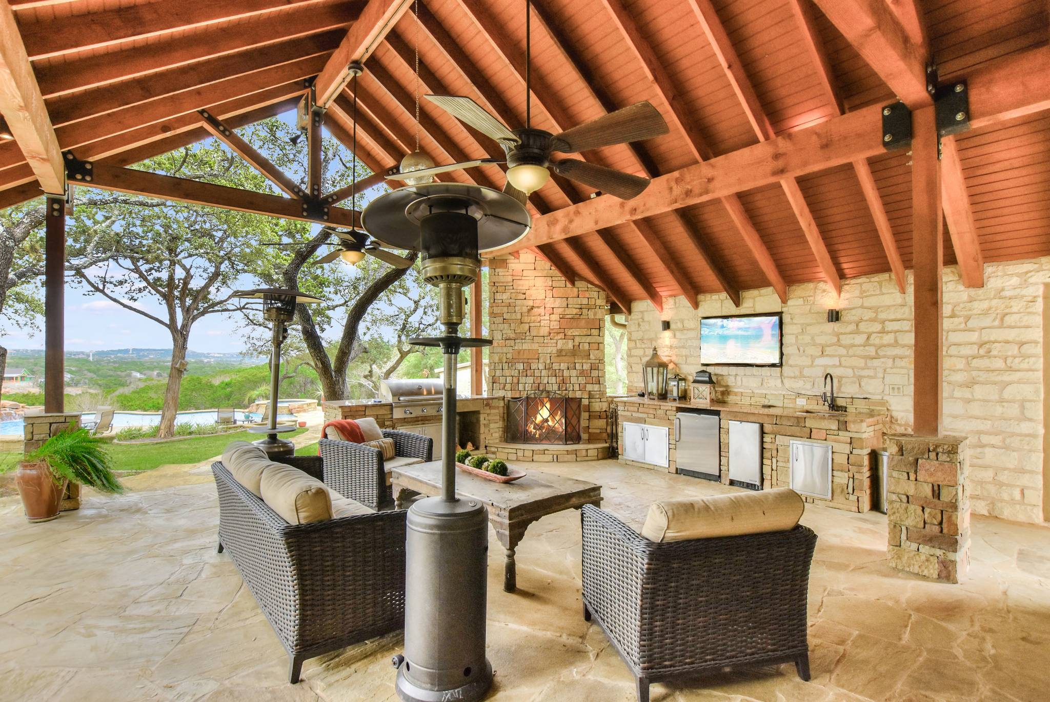 Scrub Oak House - Image 32