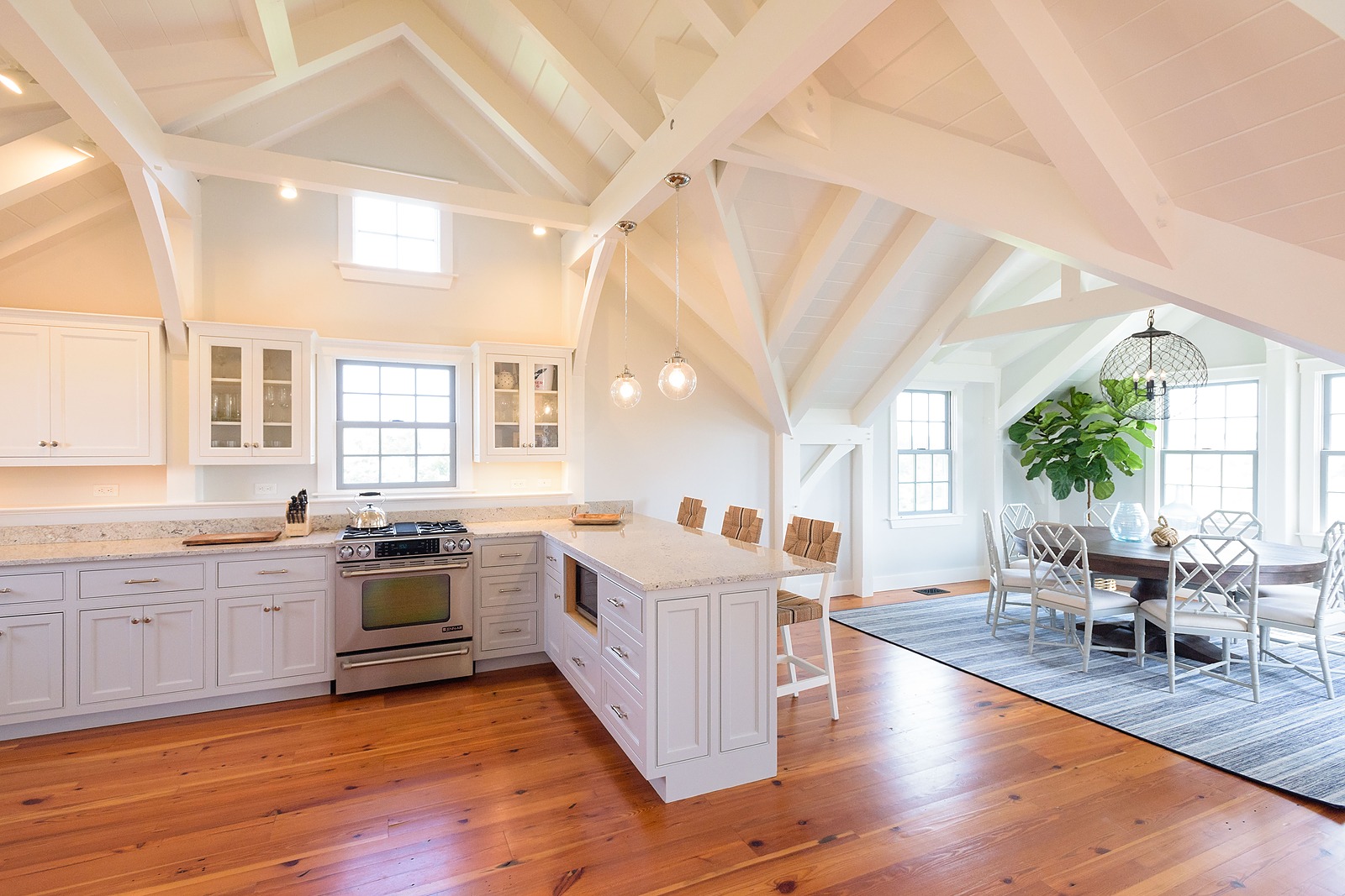 Jones Place - Image 13