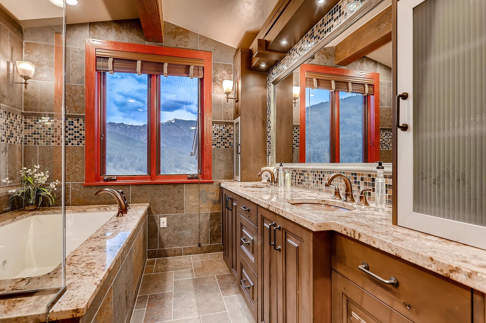 Snow Manor - Image 25