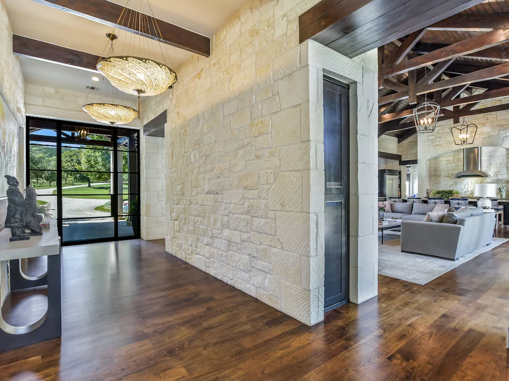 Bluebonnet Villa - Image 8