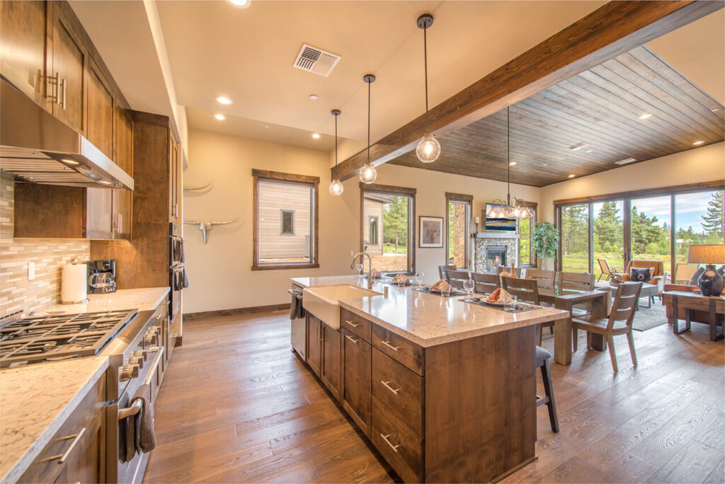 Mountain Hemlock Home - Image 12