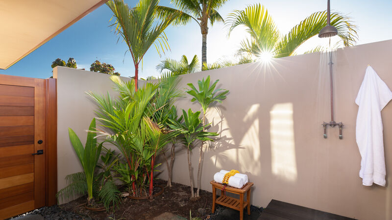 Elegant Escape - Image 20