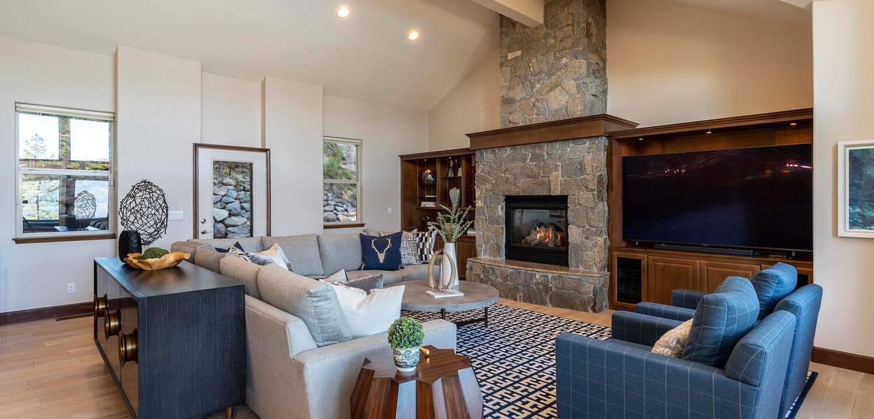 Pine Nut Home - Image 2