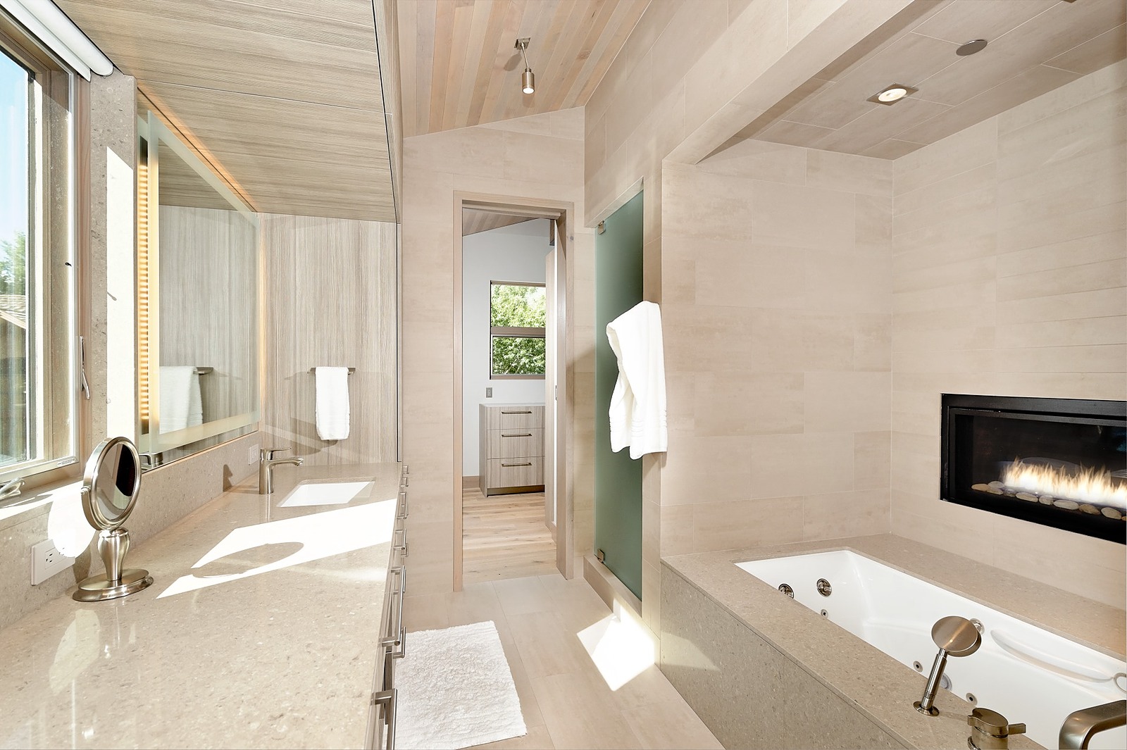 South Home - Image 14