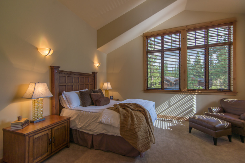 Ponderosa Home - Image 17