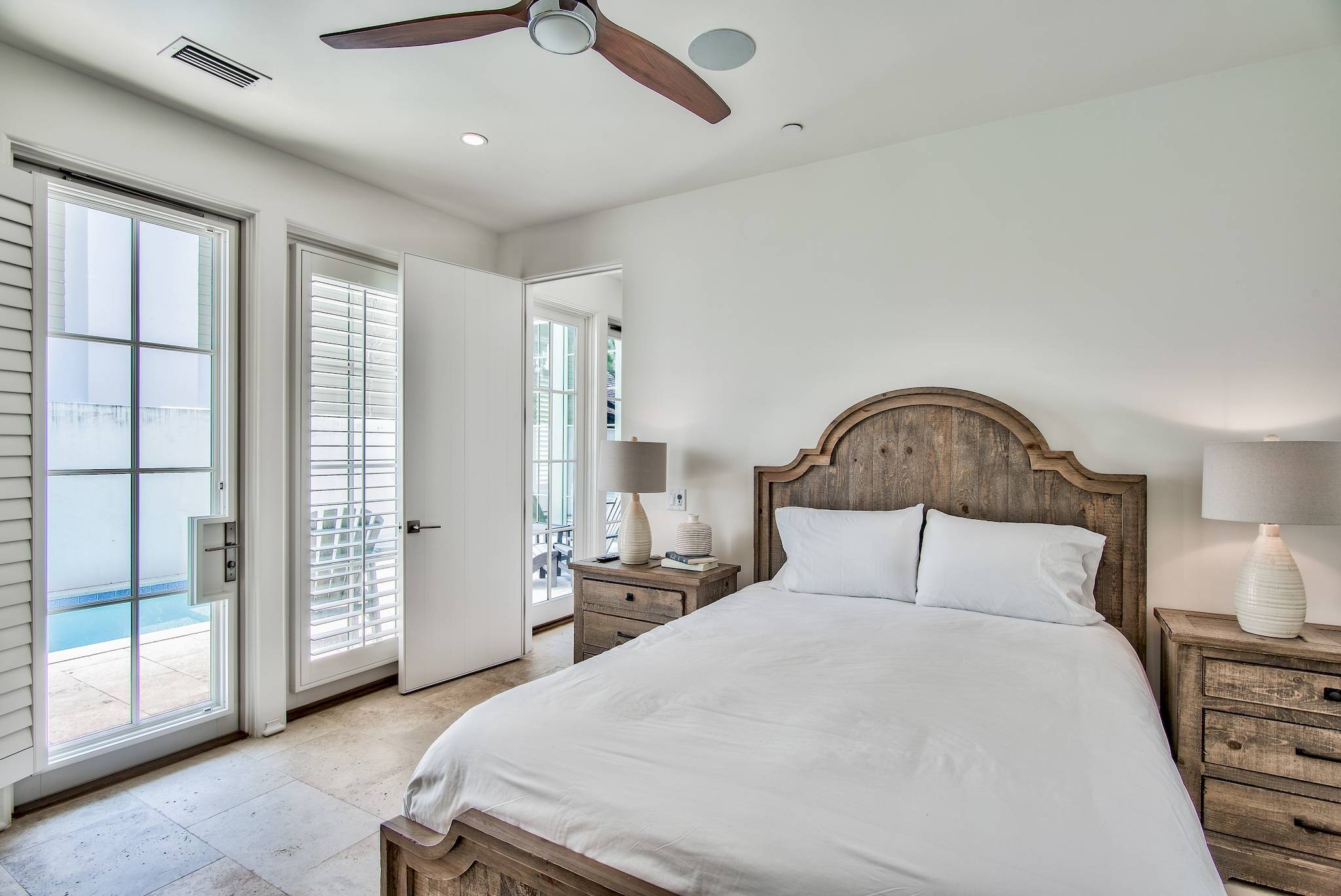 Jewelfish Place - Image 20