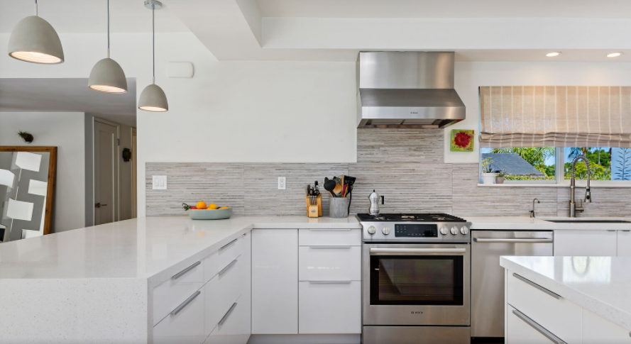 Hendry's Home - Image 7