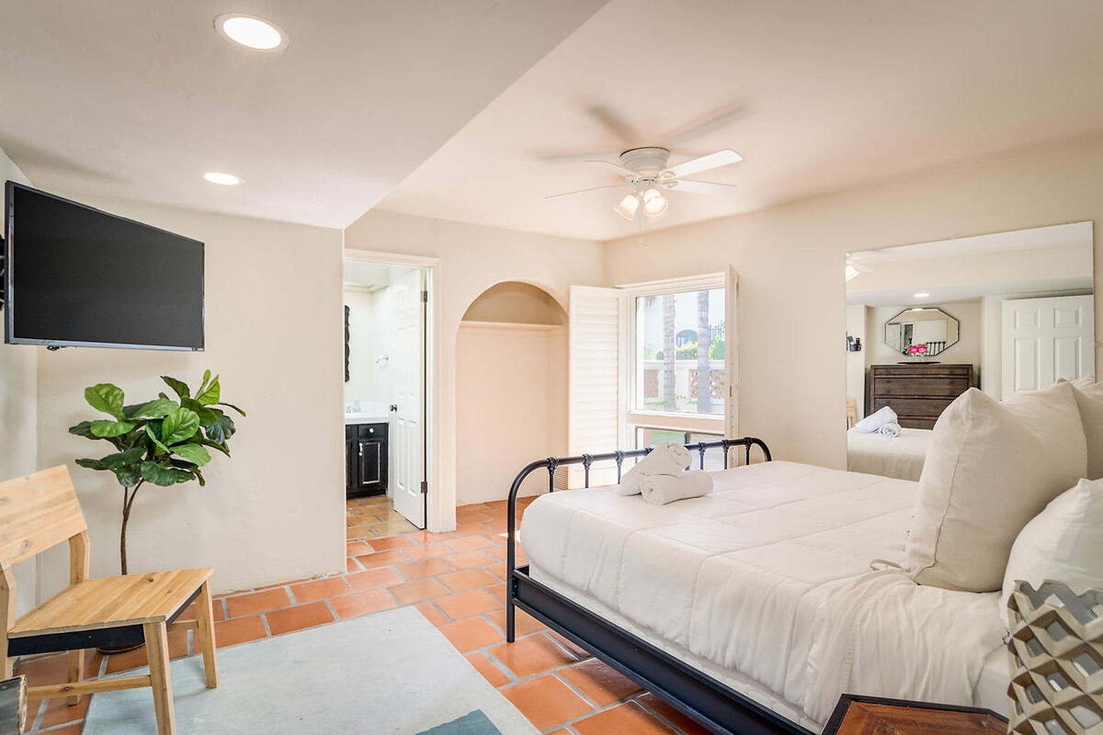 Valley Manor - Image 38