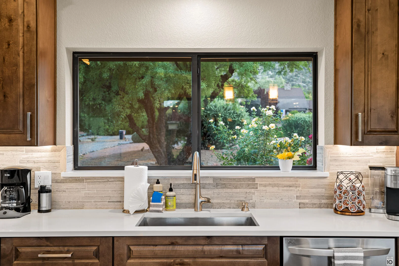 Saddle Peak Home - Image 8