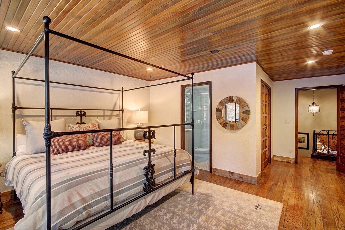 Creekside Chateau - Image 27