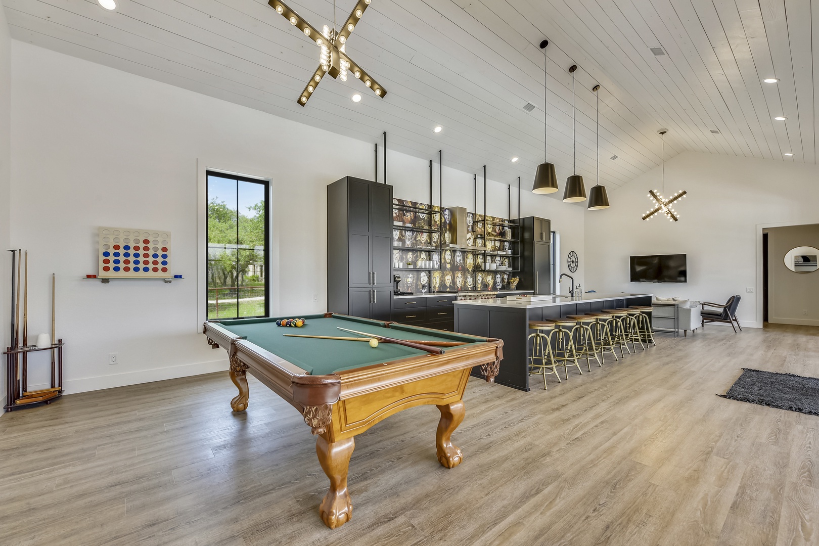 Sundown Manor - Image 50