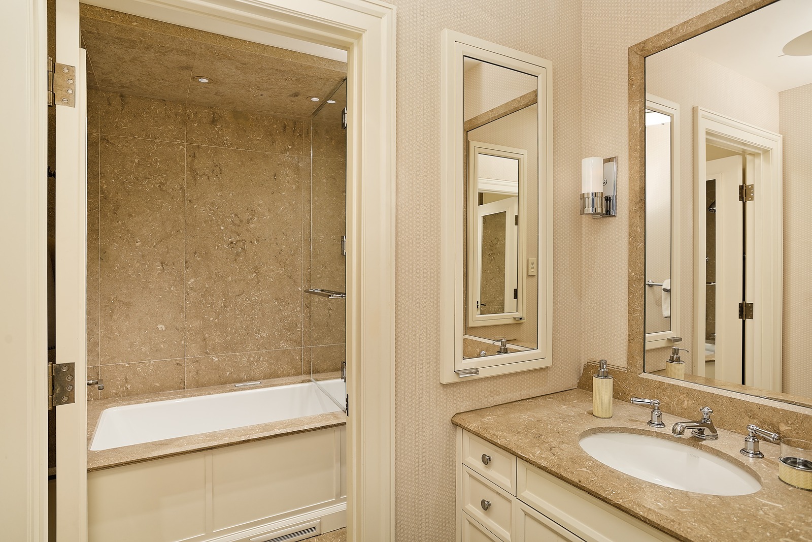 Roaring Manor - Image 30