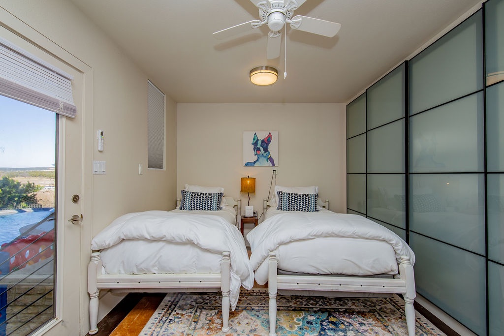 Lakeshore Place - Image 30