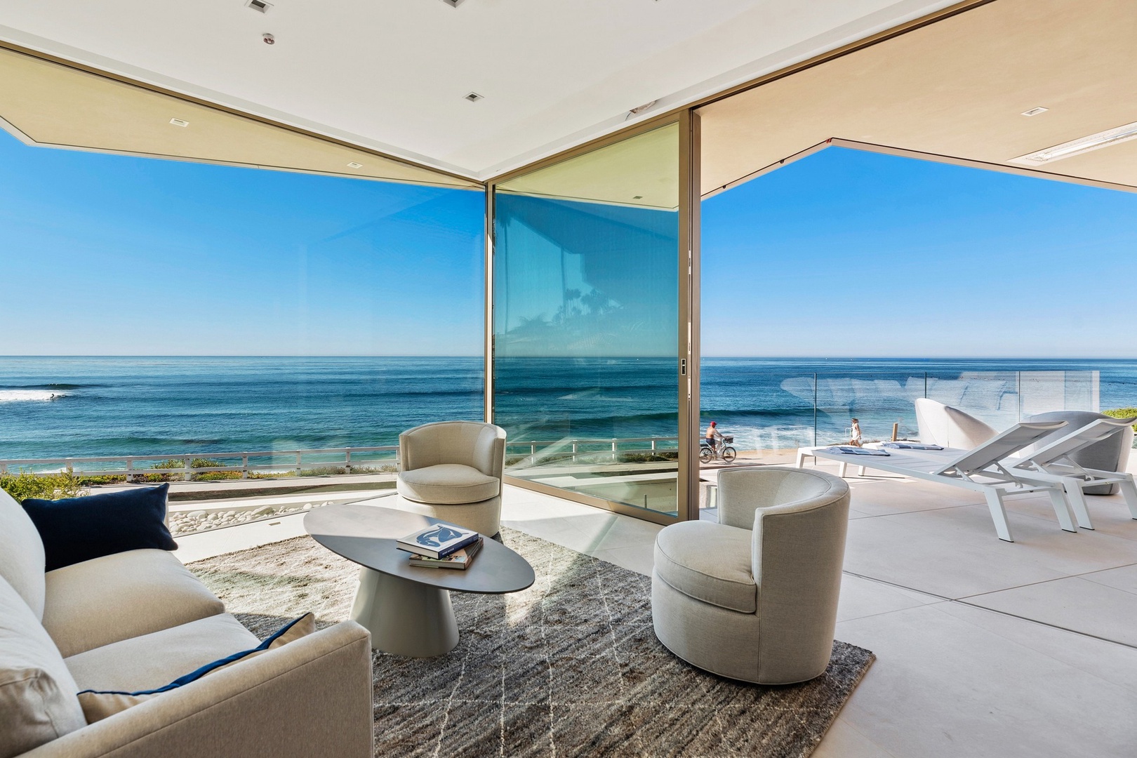 Blue Sapphire House - Image 12