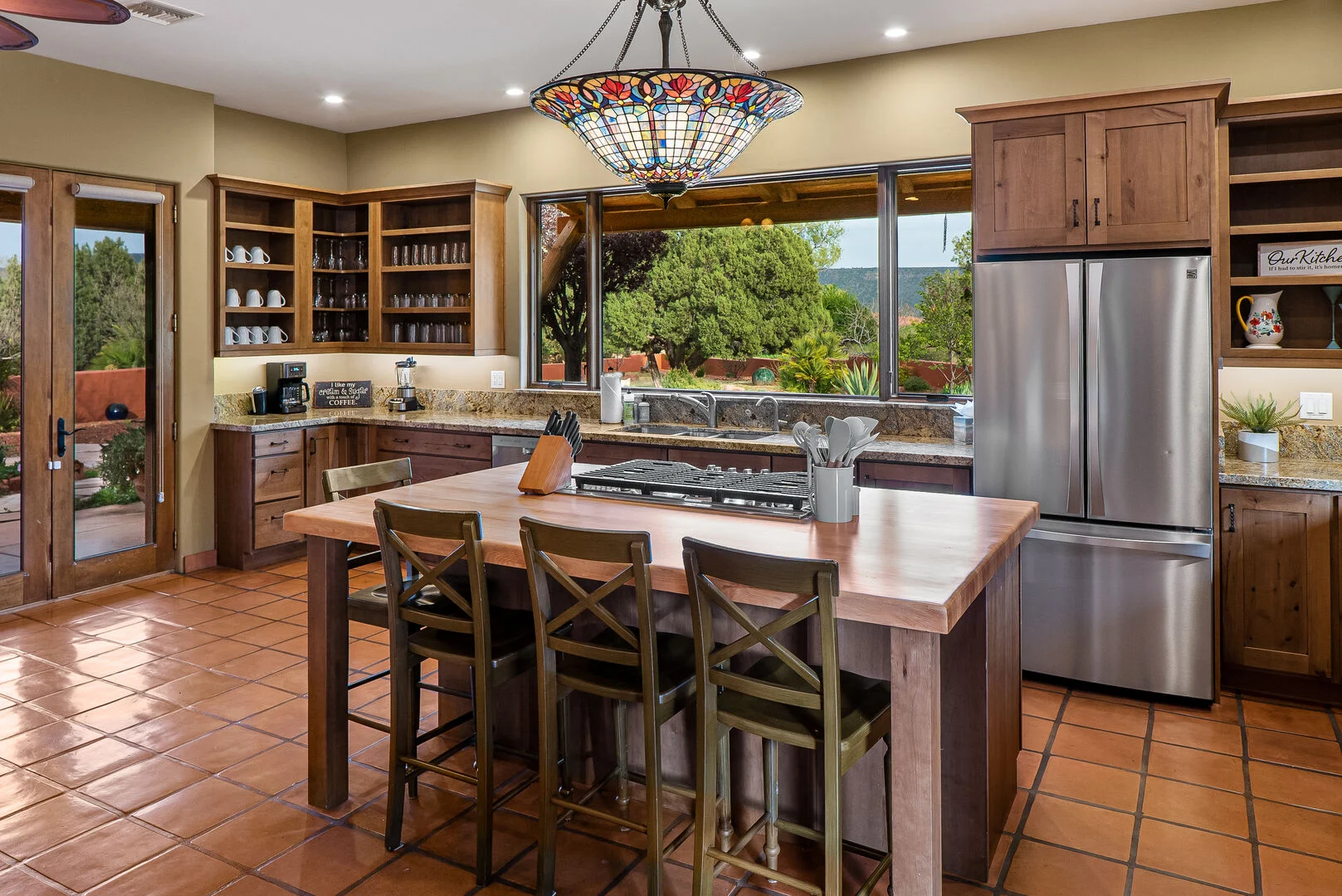 Hotsko House - Image 12