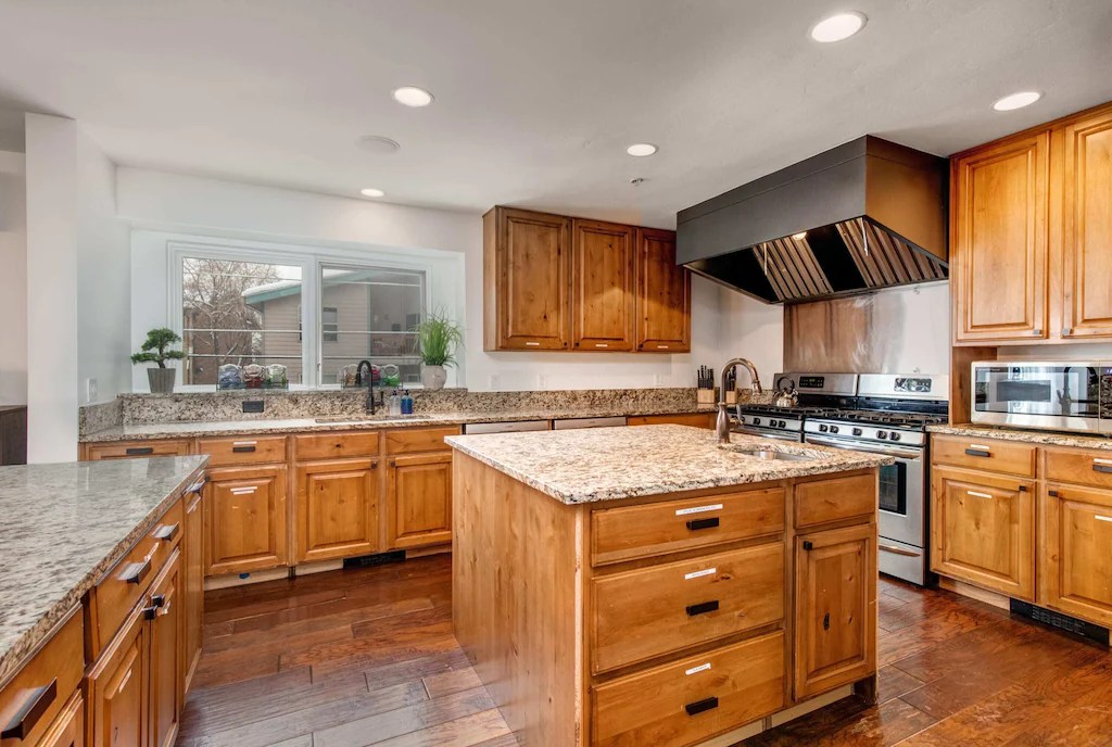 Warnick Manor - Image 8