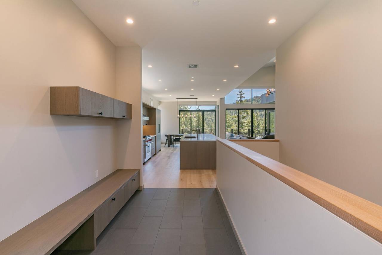 Spring House - Image 16