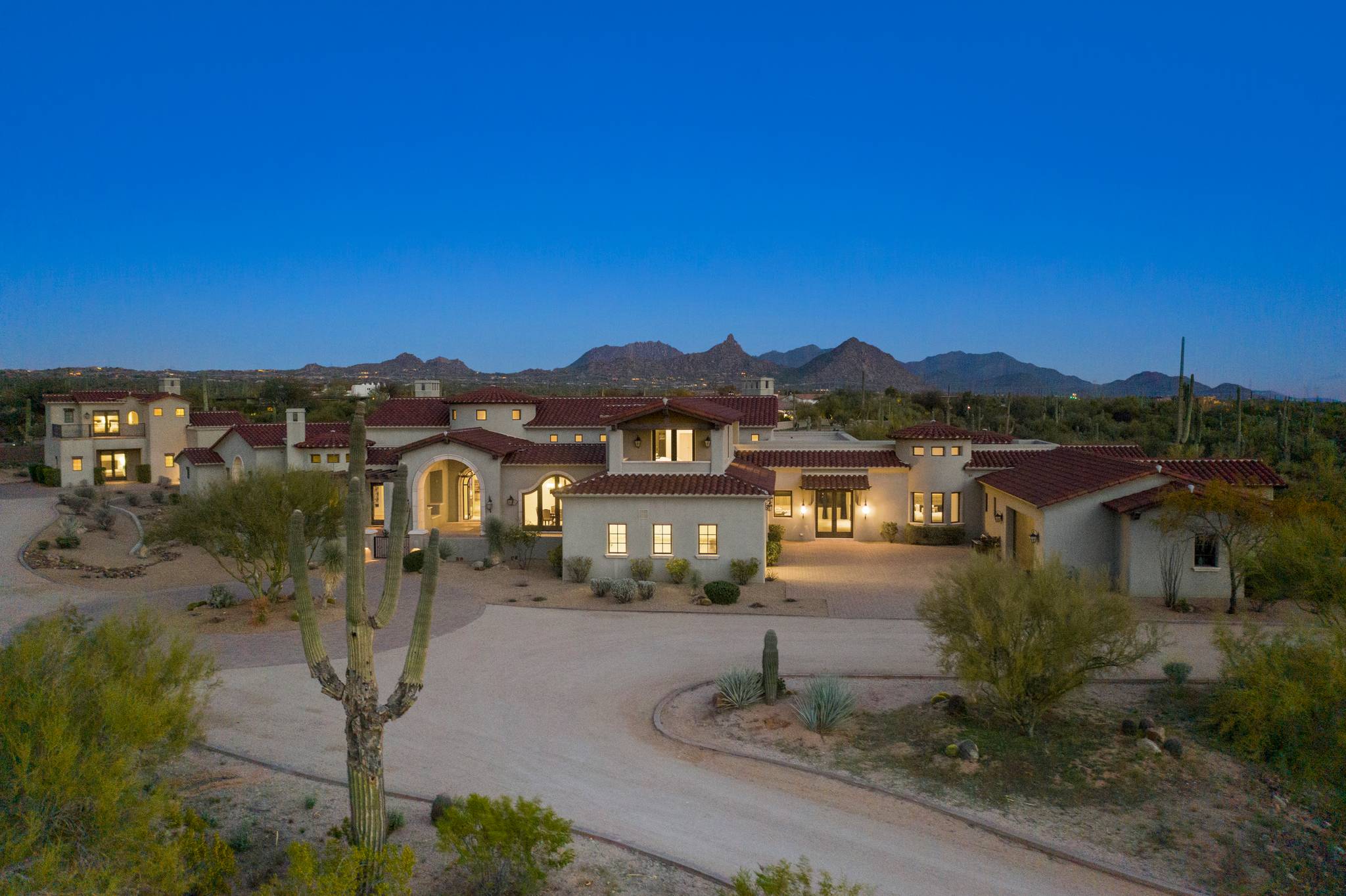 Dixileta East Manor. - Image 4