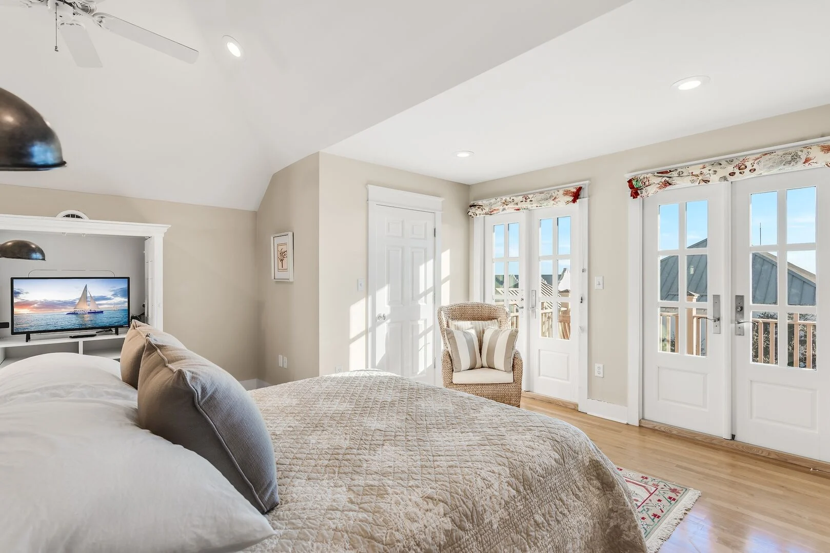 Water Street House - Image 28