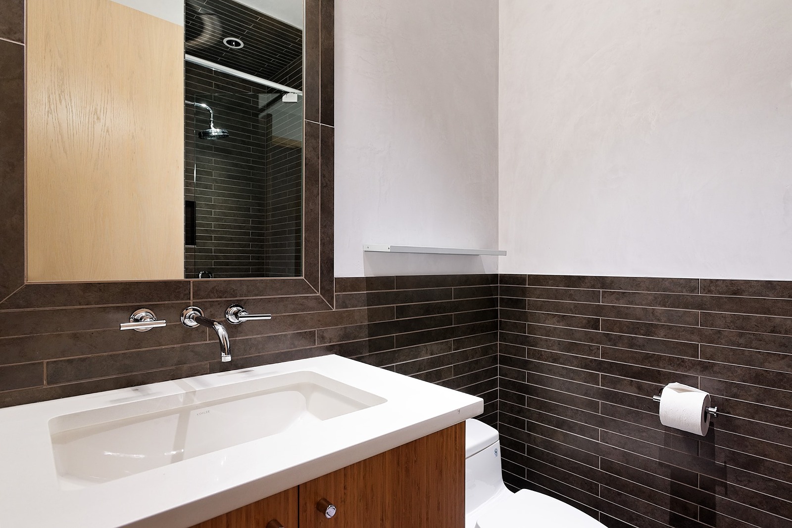 West House - Image 21