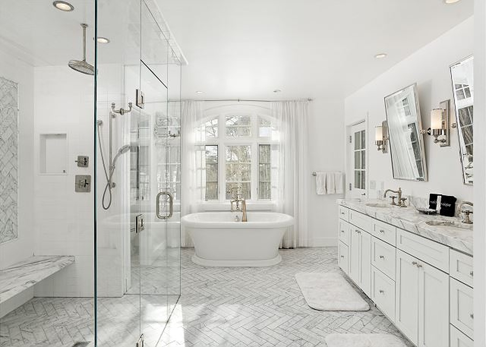 Chair Place - Image 11