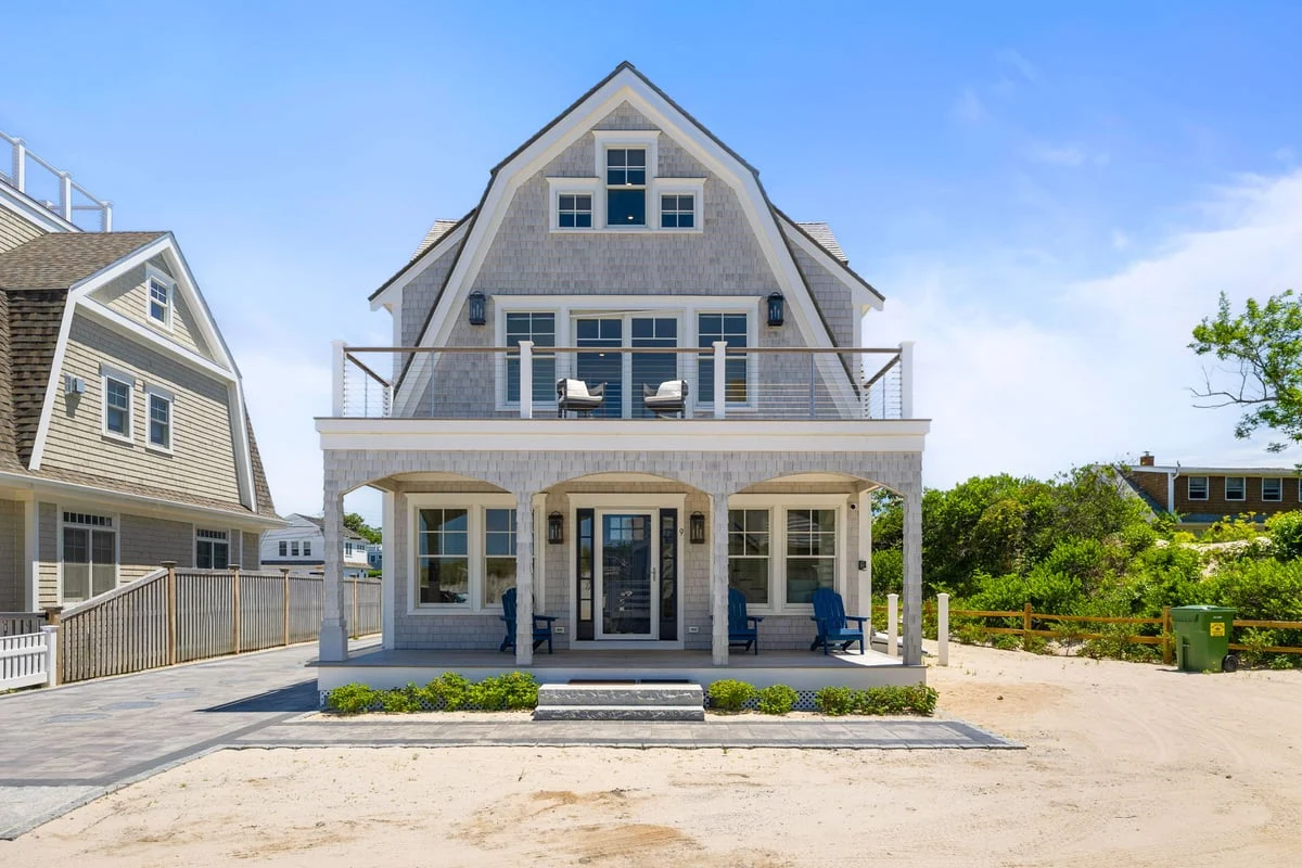 Mayflower Sands