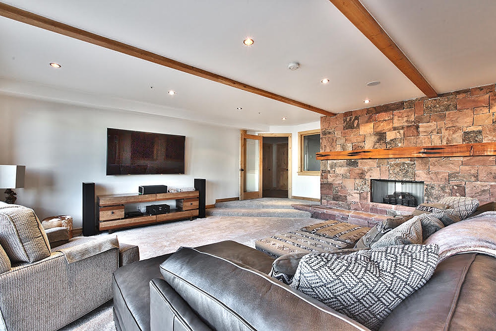 Aerie House - Image 25