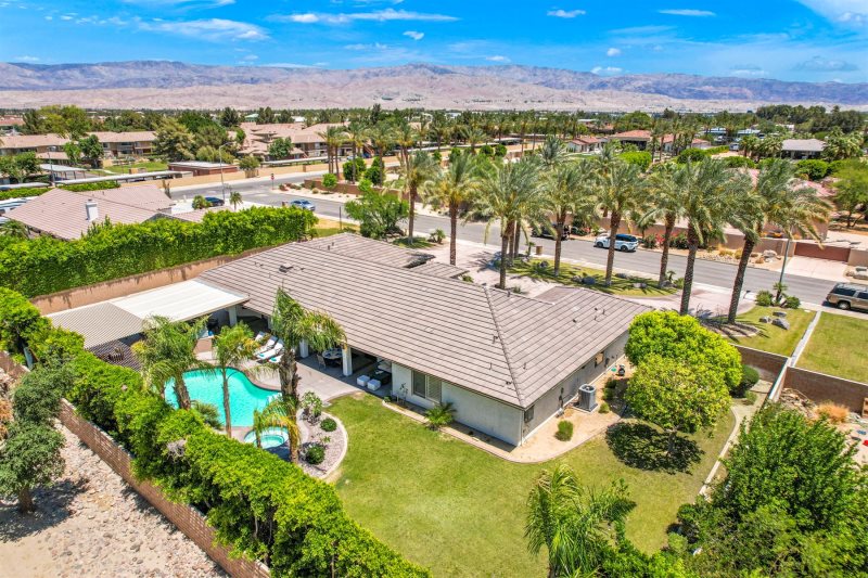 Cove House - Image 50