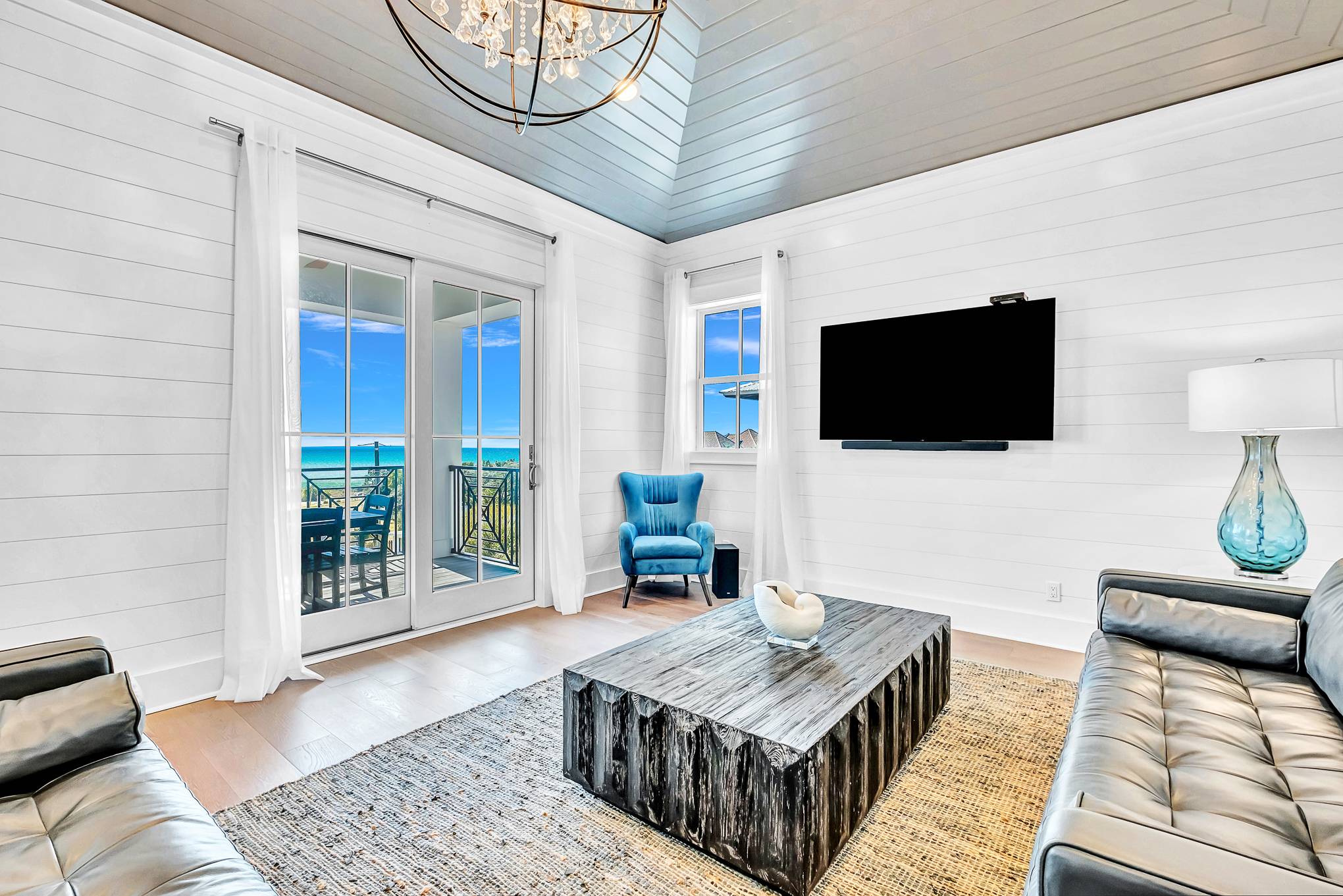 Lantern Manor - Image 26