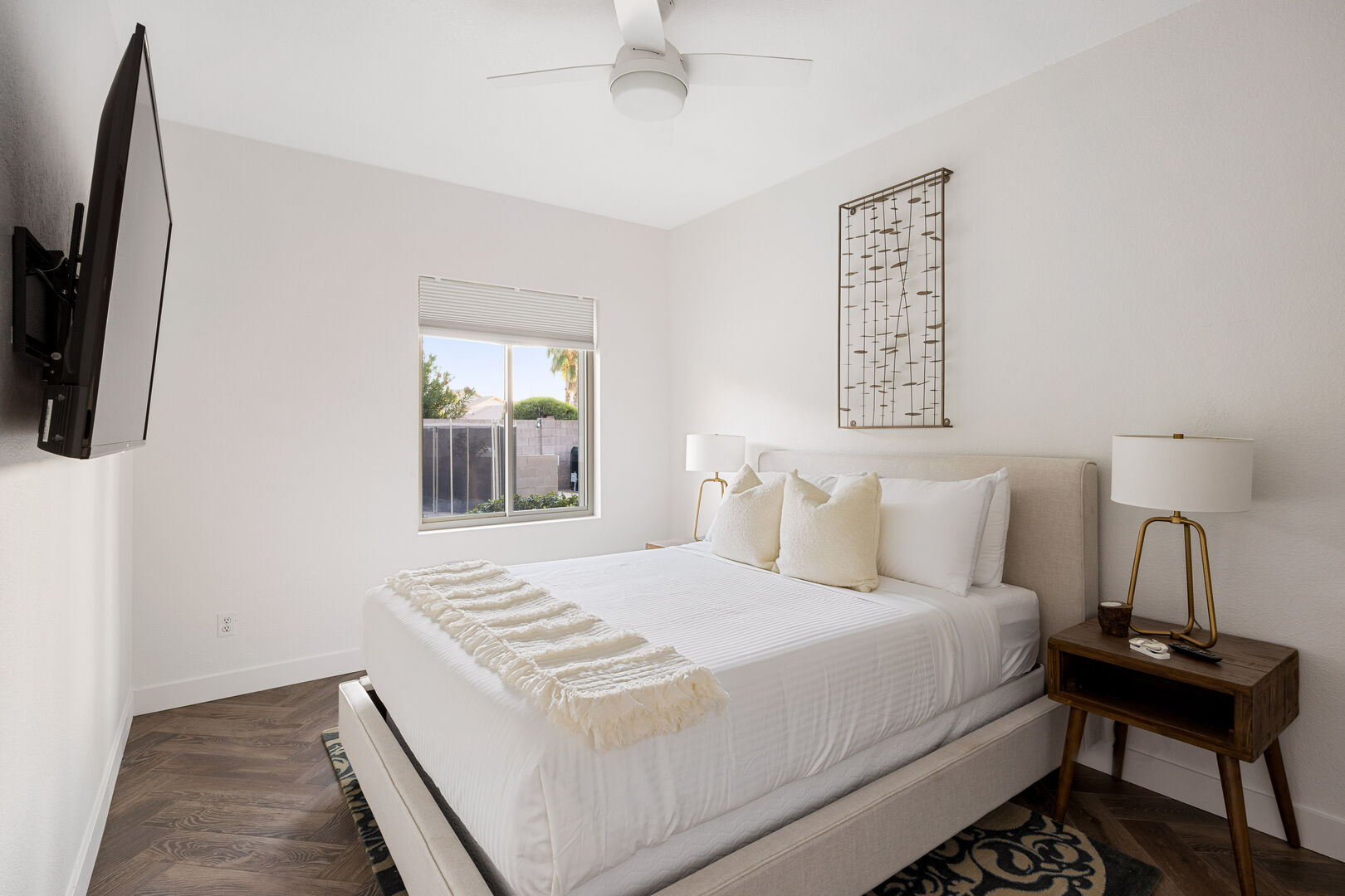 Third Mesa House - Image 19