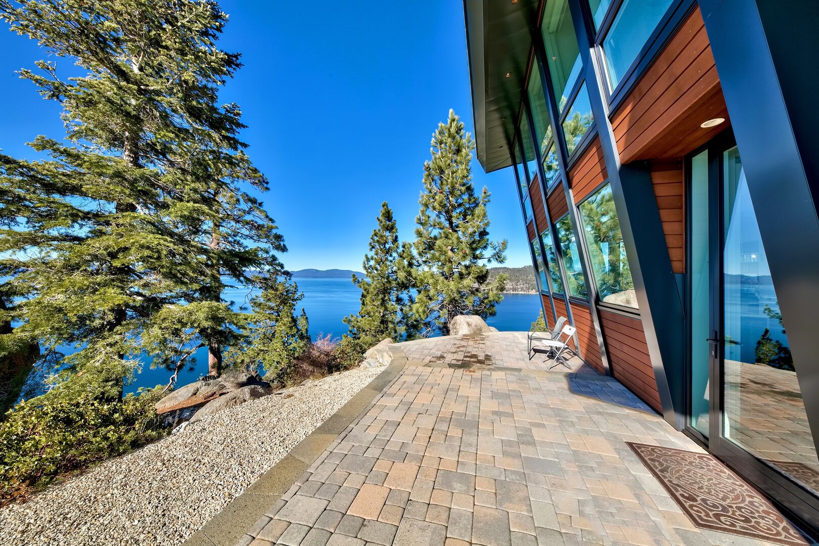 Point Place Home - Image 24